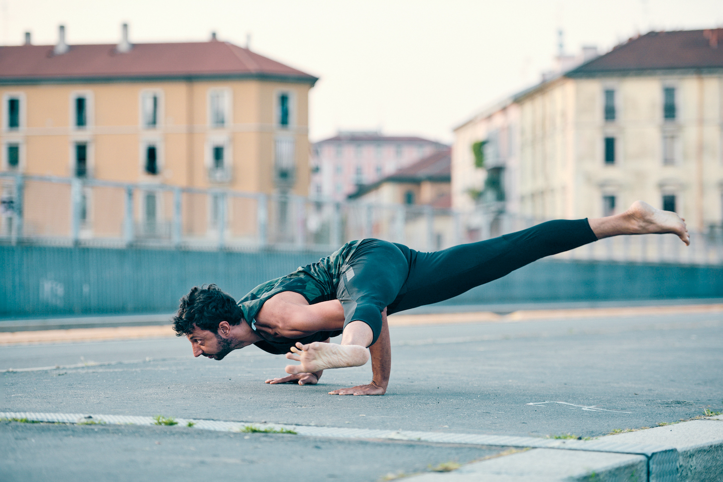 Marco Smiroldo - yoga isola milano 3